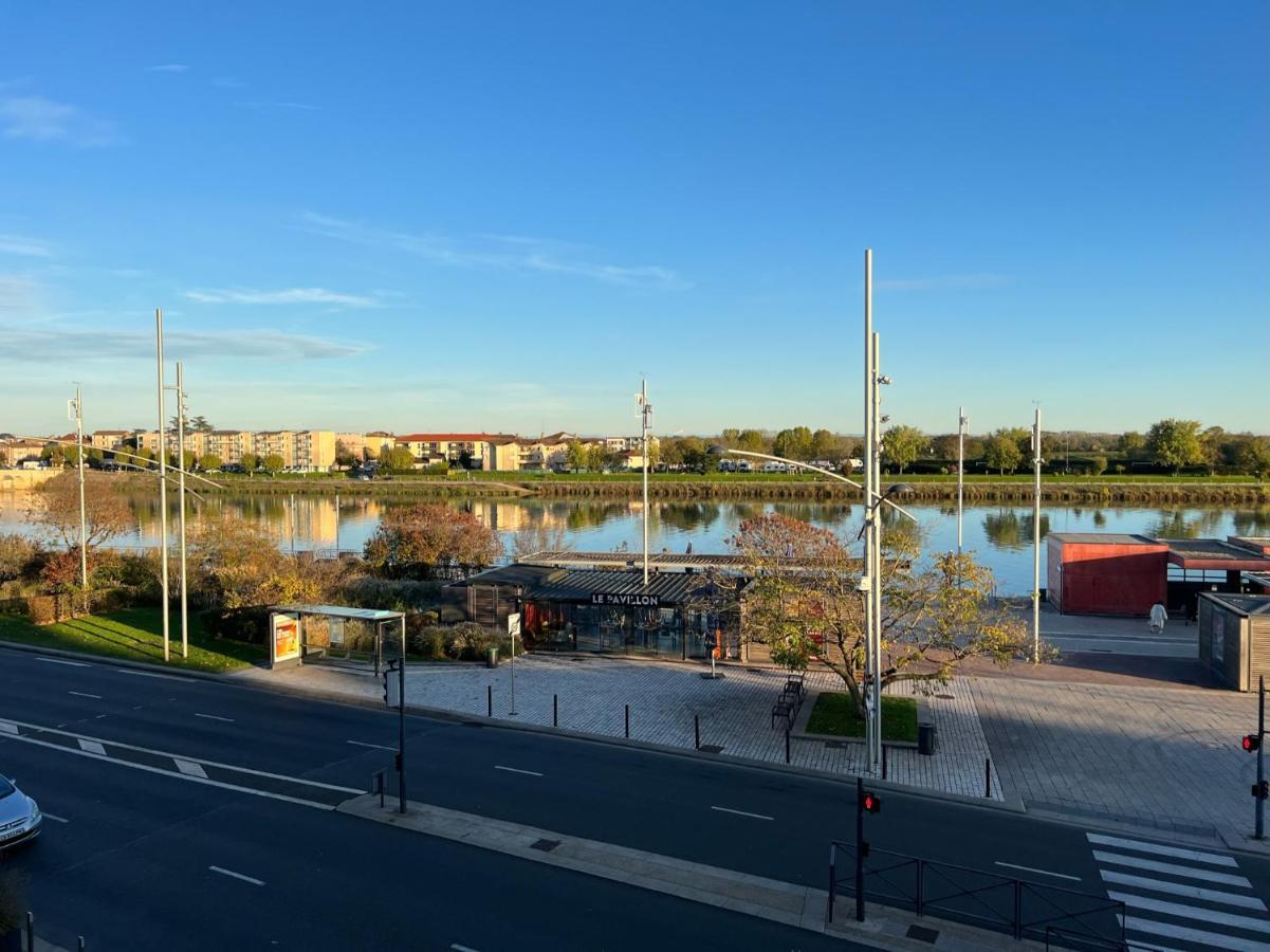 Le Lamartine - Vue Saone - Baignoire Ilot Макон Экстерьер фото